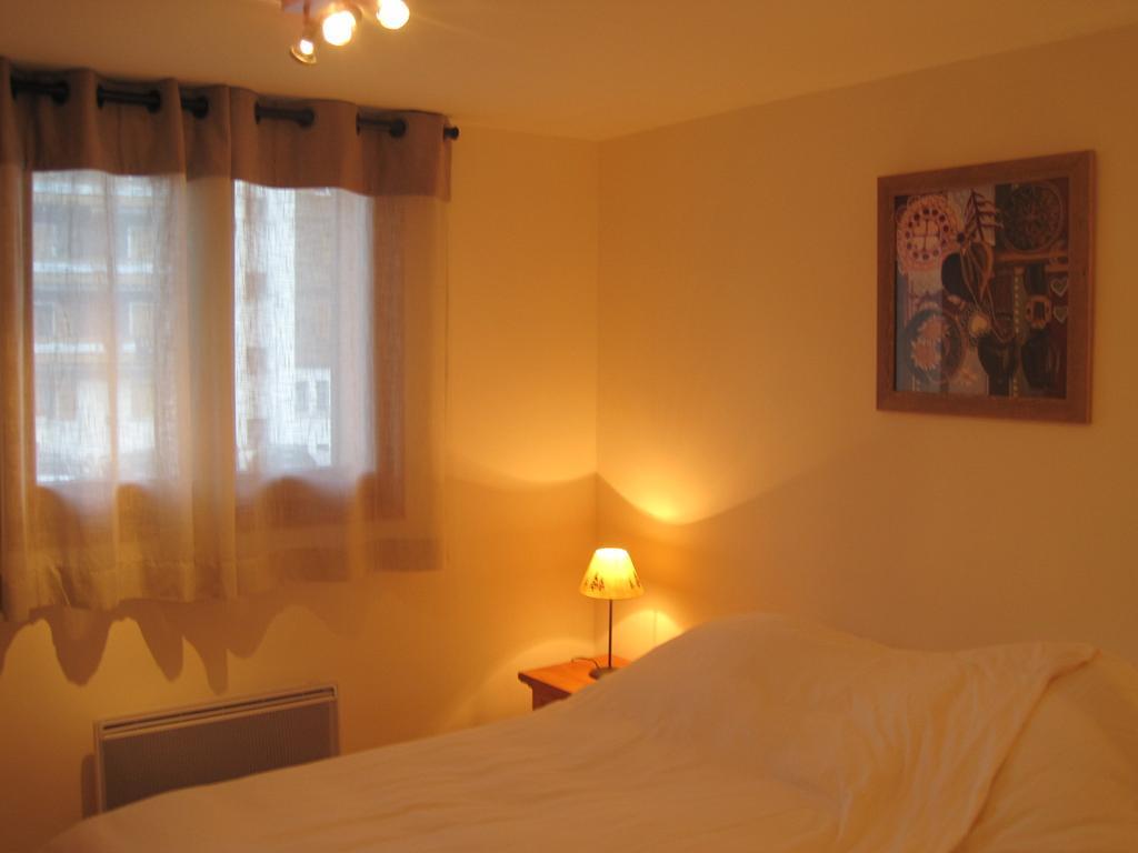 Le Cristal 2 Apartment Ле-Гет Стая снимка